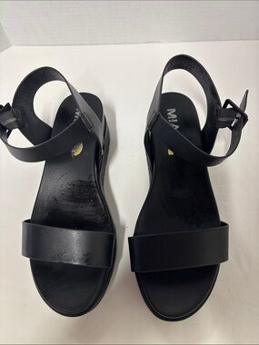 MIA Black Women's Ankle Strap Sandals - Wide Toe Band